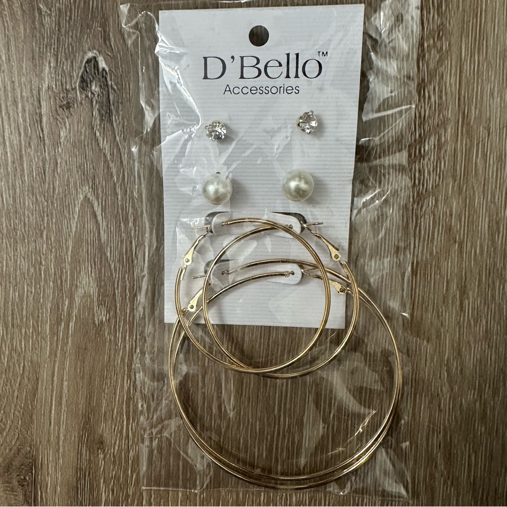 Nwt D’bello Boutique Pearl Earrings & Gold Hoops Set Of 4
